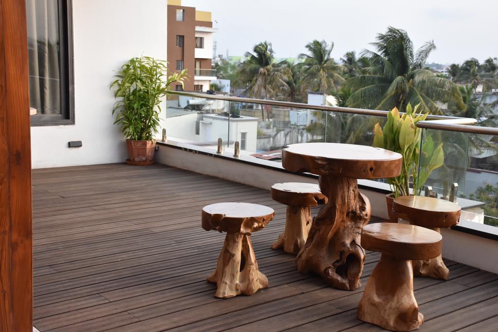Gulmohar - Luxurious Penthouse Family Rooms كولهابور المظهر الخارجي الصورة