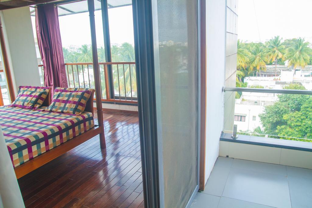 Gulmohar - Luxurious Penthouse Family Rooms كولهابور المظهر الخارجي الصورة